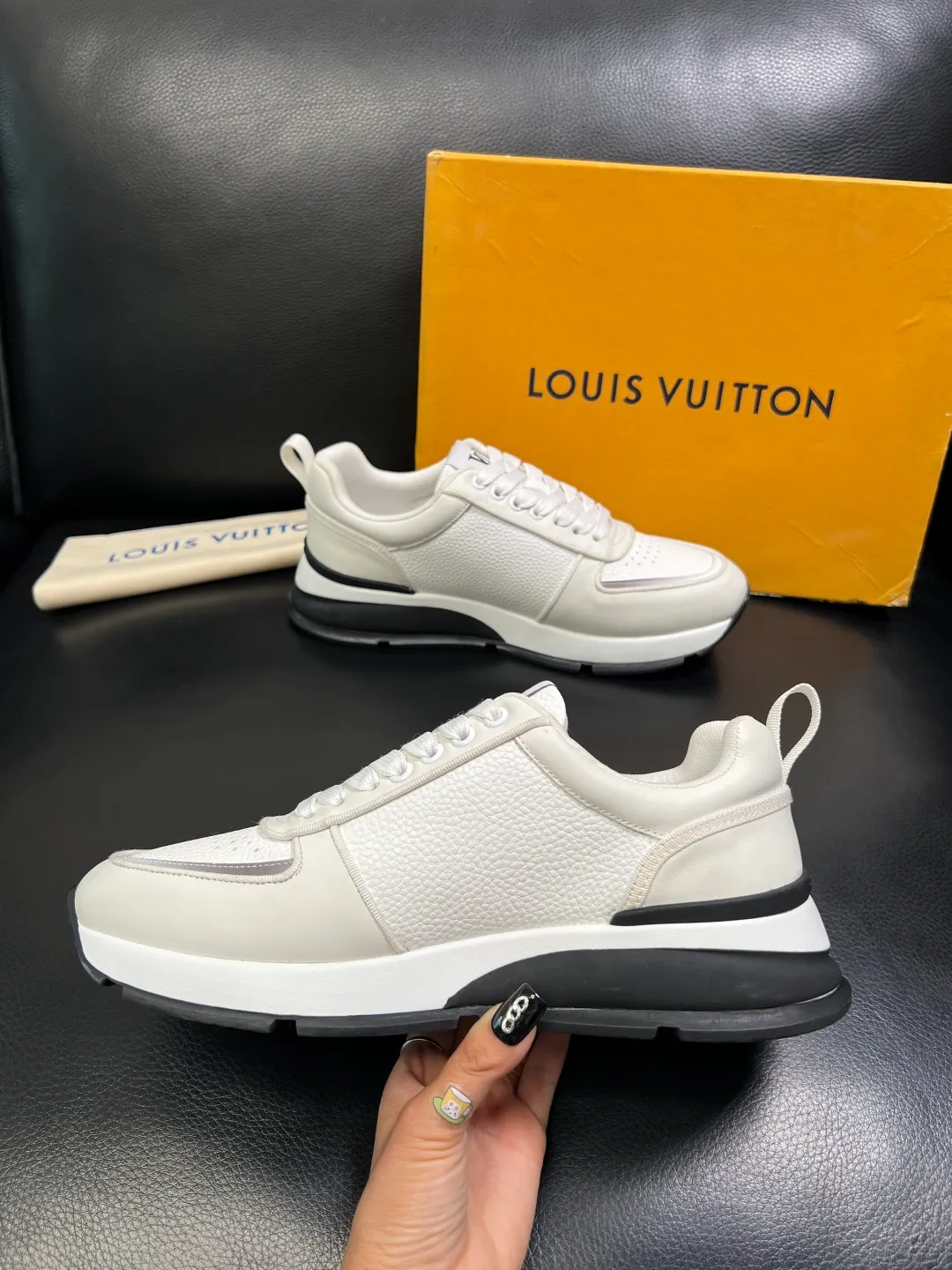 Men's shoes 💰 780 Lv High quality top crafts Louis Vuitton, sports sneakers counter synchronization, uppers imported from Italy, high-quality splicing with colorful and complex crafts, imported lambswool lining soft and comfortable, soles: original soles specially provided by the original factory, T men's shoes 💰U exclusive movable molded soles super comfortable, original and single goods, high quality, welcome to compare, code number 39-44 (customized 38 45)